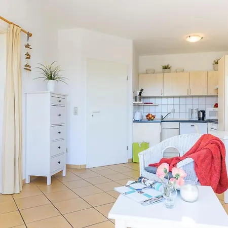 Strandstr_51 Wohnungsnr_2 *